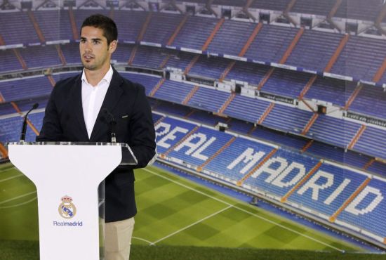 16岁的天空：多特蒙德超新星阿尔伯特本轮青年欧冠集锦（16岁正当红：多特蒙德新星阿尔伯特本轮青年欧冠高光集锦）