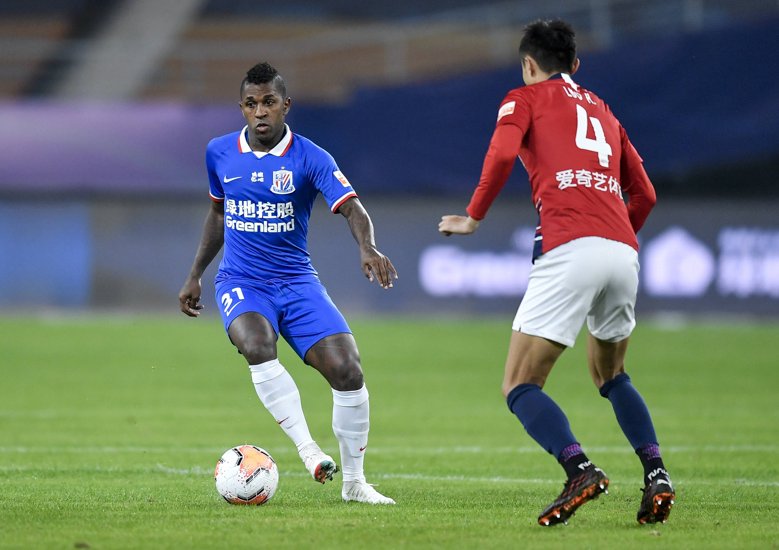 李昂告别海港：我会记住这段美好经历，永远是海港球迷（李昂告别海港：美好岁月铭记于心，我永远是海港球迷）