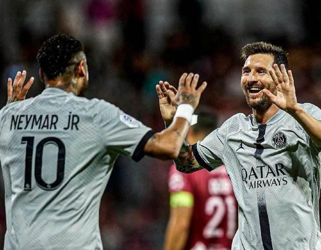 美记：奇才&太阳&公牛都有意小萨，但本人已做好留国王准备（美媒：奇才、太阳、公牛有意小萨，他已准备继续留在国王）