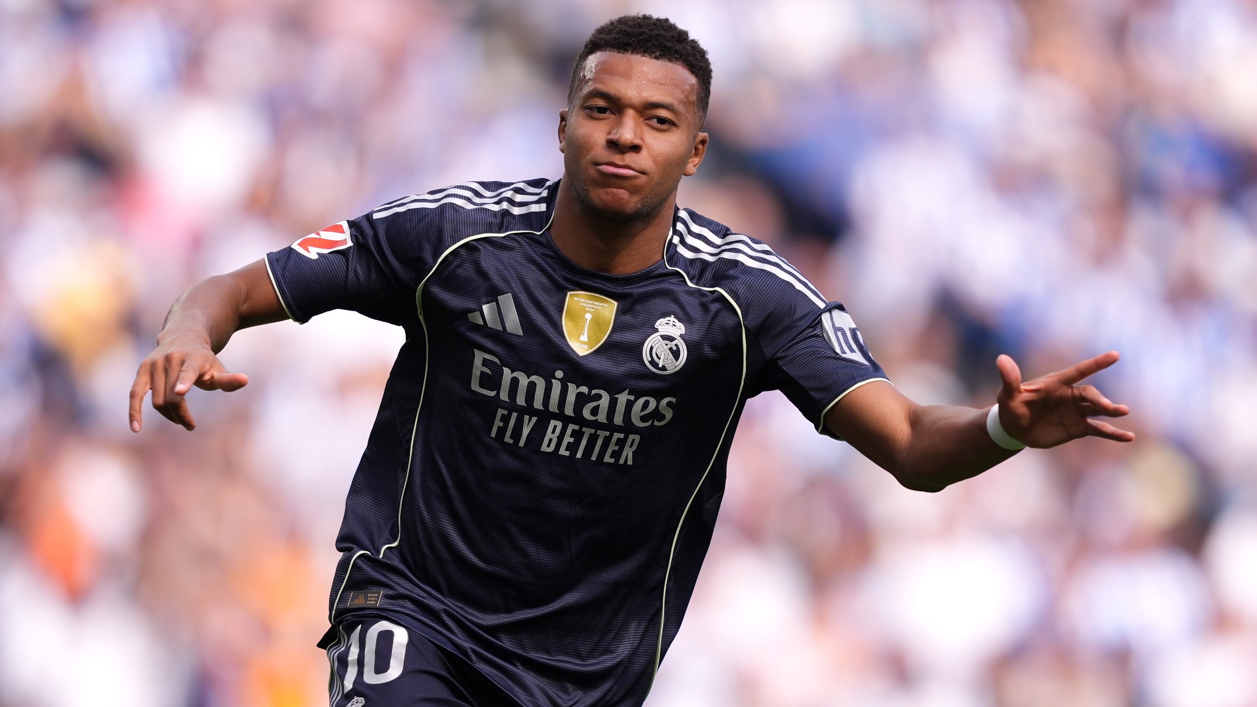 官方：亚特兰大2025财年盈利3780万欧元，创历史最高营业额（亚特兰大官宣：2025财年净赚3780万欧元，营业收入刷新历史纪录）