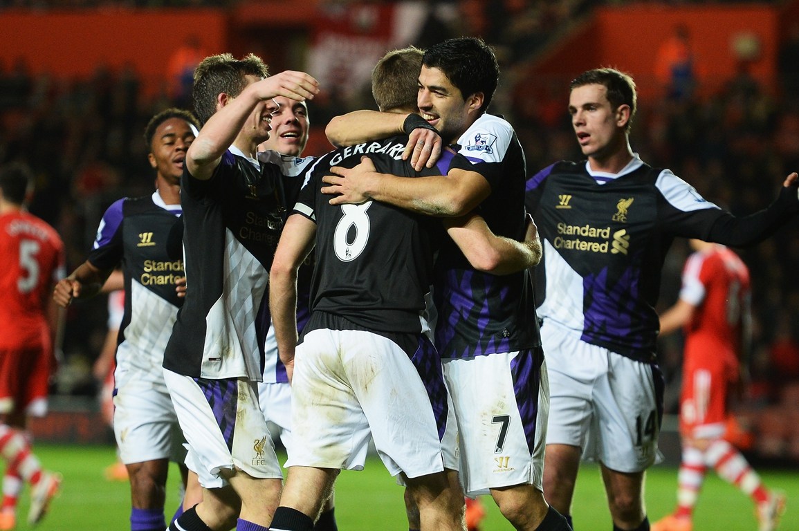 2025／26赛季英超：维拉6连胜狂飙遇枪手不败金身！英超榜首保卫战即将打响（英超2025／26：阿斯顿维拉六连胜碰上阿森纳不败纪录，榜首保卫战一触即发）